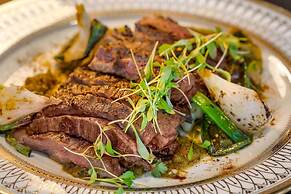 Cambria Hotel Boston Downtown - Seaport