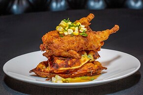 Cambria Hotel Boston Downtown - Seaport