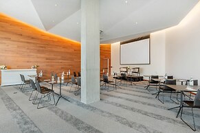 Cambria Hotel Boston Downtown - Seaport