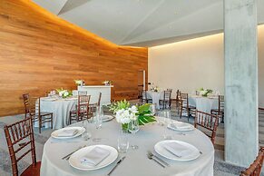 Cambria Hotel Boston Downtown - Seaport