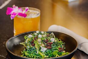 Cambria Hotel Boston Downtown - Seaport