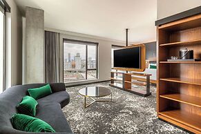 Cambria Hotel Boston Downtown - Seaport