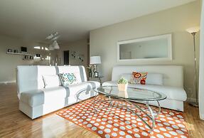 Tides Hollywood Apartments