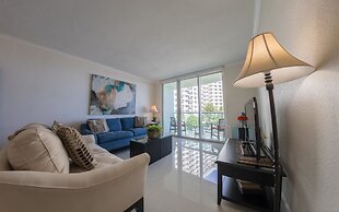 Tides Hollywood Apartments