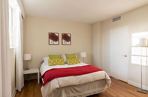 Tides Hollywood Apartments