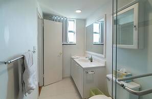 Tides Hollywood Apartments