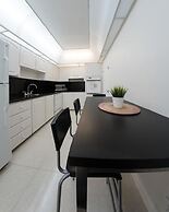 Tides Hollywood Apartments