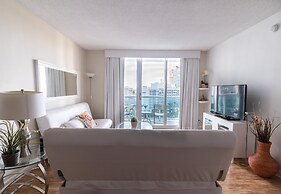 Tides Hollywood Apartments