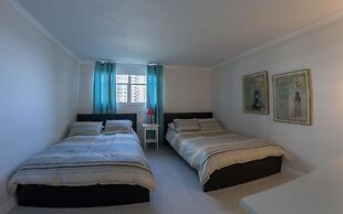 Tides Hollywood Apartments