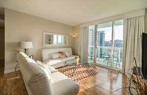 Tides Hollywood Apartments