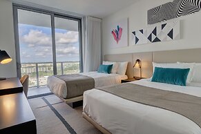 Hyde Beach House Private Suites