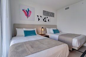 Hyde Beach House Private Suites