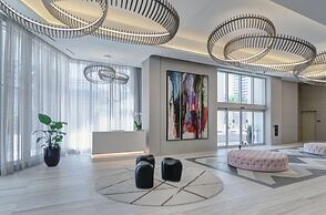 Hyde Beach House Private Suites