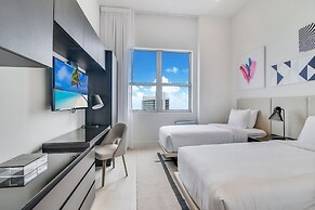 Hyde Beach House Private Suites