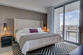 Hyde Beach House Private Suites