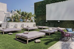 Hyde Beach House Private Suites