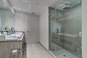 Hyde Beach House Private Suites