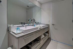 Hyde Beach House Private Suites