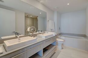 Hyde Beach House Private Suites