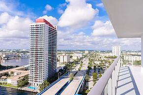 Hyde Beach House Private Suites