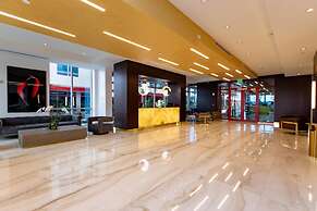 CH Deluxe Apartments  by MDR