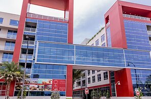 CH Deluxe Apartments  by MDR