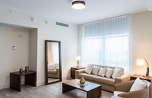 CH Deluxe Apartments  by MDR