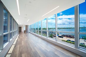 CH Deluxe Apartments  by MDR