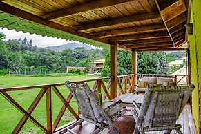 Hotel Rancho Guacamayos