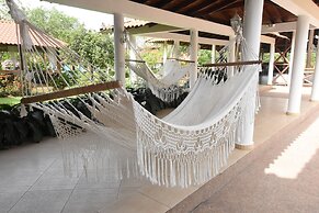 Hotel Rancho Guacamayos