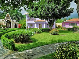 Hotel Rancho Guacamayos