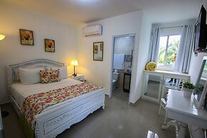 Hotel Rancho Guacamayos