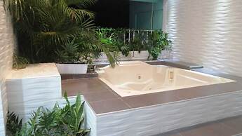 Hotel Rancho Guacamayos