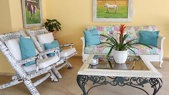 Hotel Rancho Guacamayos