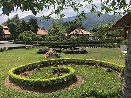 Hotel Rancho Guacamayos