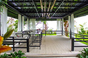 Hotel Rancho Guacamayos