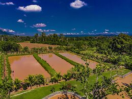 Hotel Rancho Guacamayos