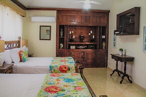Hotel Rancho Guacamayos