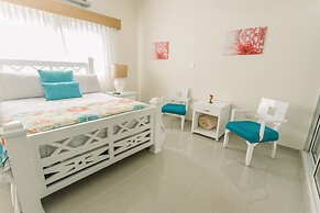 Hotel Rancho Guacamayos