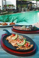 Hotel Rancho Guacamayos