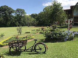 Hotel Rancho Guacamayos