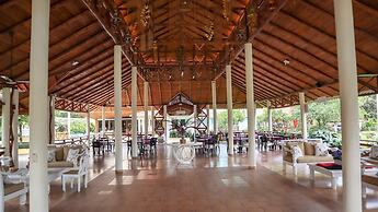 Hotel Rancho Guacamayos