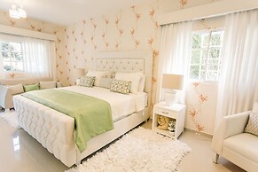 Hotel Rancho Guacamayos