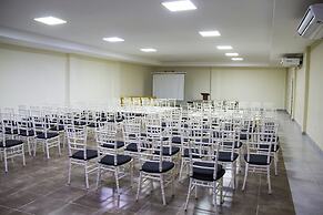 Hotel Rancho Guacamayos