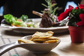 Hotel Rancho Guacamayos