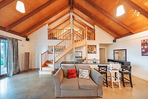 Outlook Hill Vineyard Cottages