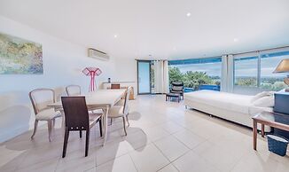 Outlook Hill Vineyard Cottages