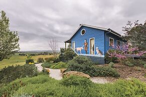 Outlook Hill Vineyard Cottages