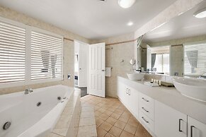 Holiday Holiday Sun City Apartments