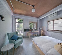 Civil Life Guesthouse Tainan